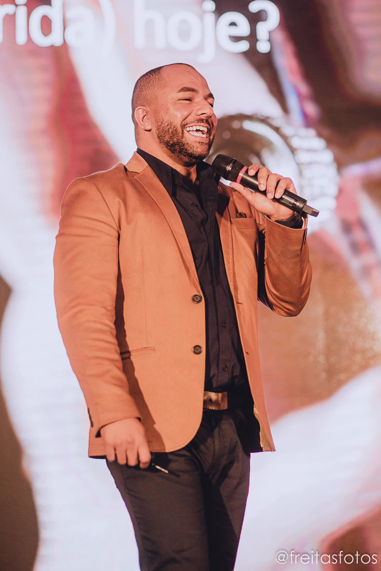 Ricardo Voz no palco do ACLIVE